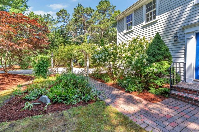116 West Way, Mashpee, MA 02649