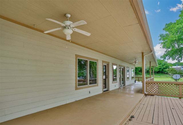 94 Arend Drive, Gainesville, TX 76240