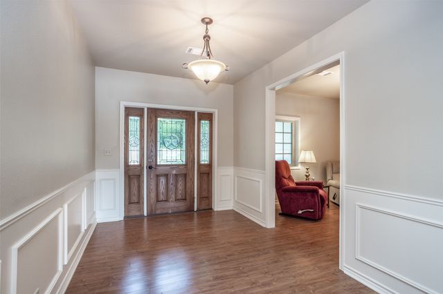 94 Arend Drive, Gainesville, TX 76240