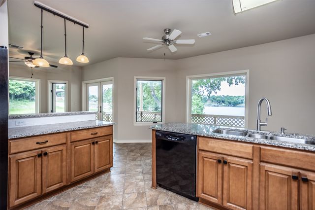 94 Arend Drive, Gainesville, TX 76240