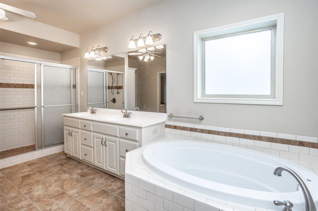 94 Arend Drive, Gainesville, TX 76240