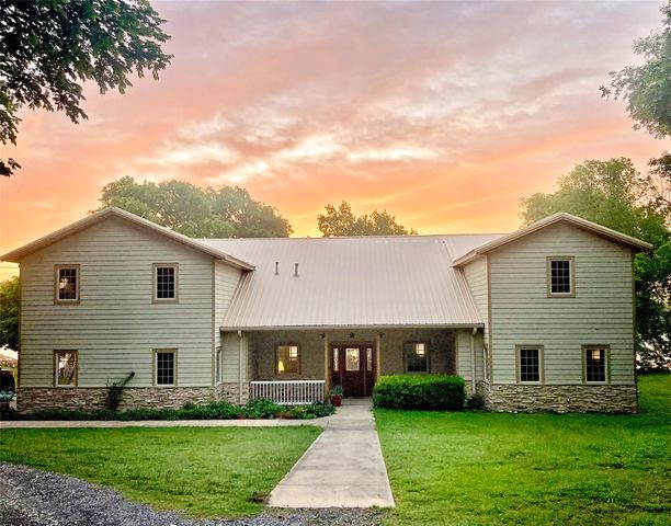 94 Arend Drive, Gainesville, TX 76240