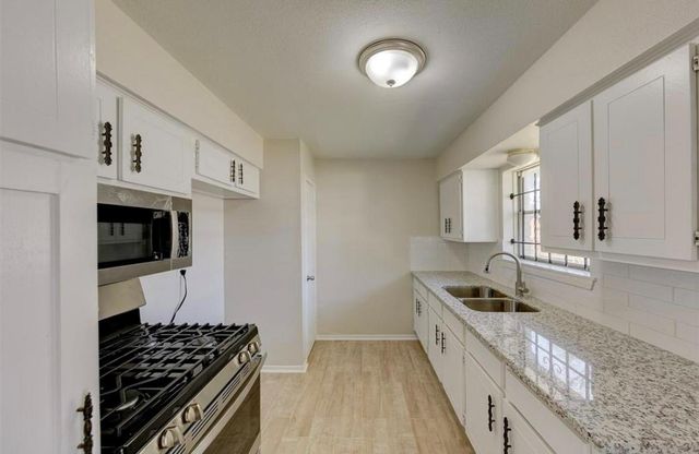 12938 S Coast Drive, Houston, TX 77047