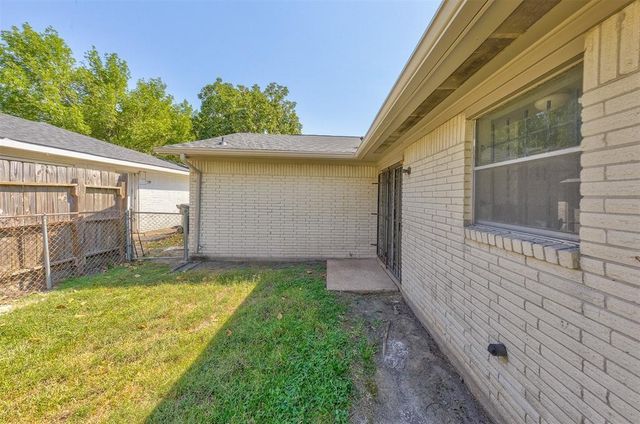 12938 S Coast Drive, Houston, TX 77047