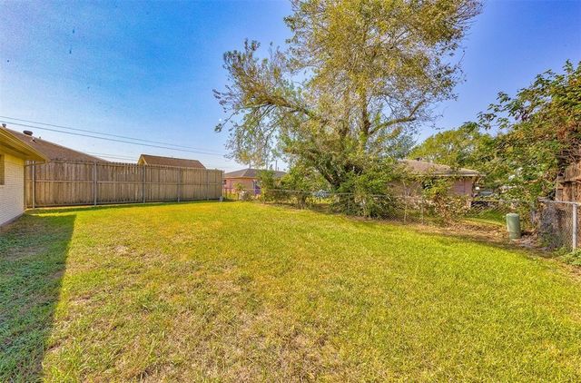 12938 S Coast Drive, Houston, TX 77047