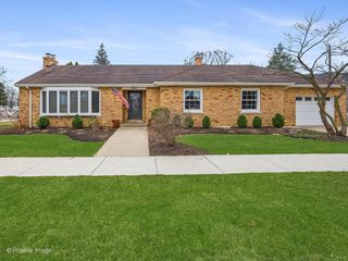 4200 Gilbert Avenue, Western Springs, IL 60558