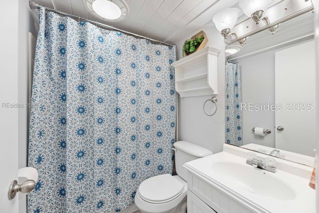 4 N Forest Beach Dr Apt 127, Hilton Head Island, SC 29928