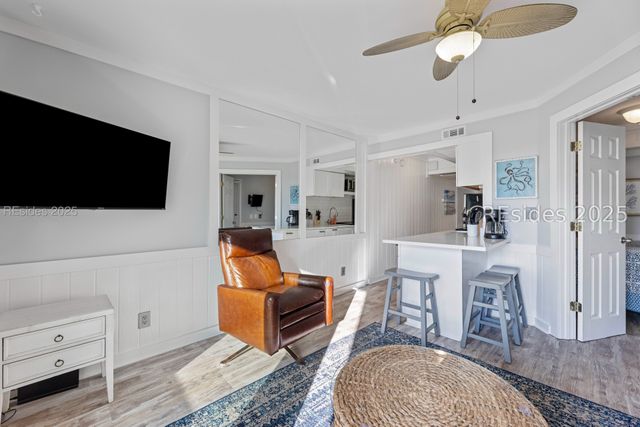 4 N Forest Beach Dr Apt 127, Hilton Head Island, SC 29928