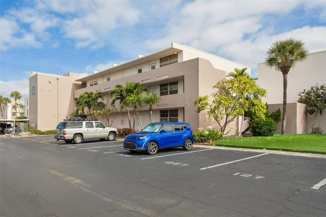 7405 BAY ISLAND DRIVE S 123, South Pasadena, FL 33707