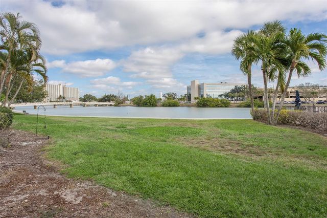 7405 BAY ISLAND DRIVE S 123, South Pasadena, FL 33707