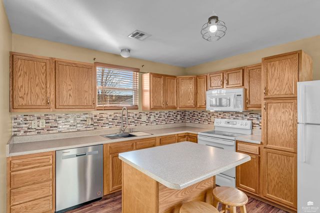 3002 Brookville Drive, Manhattan, KS 66502