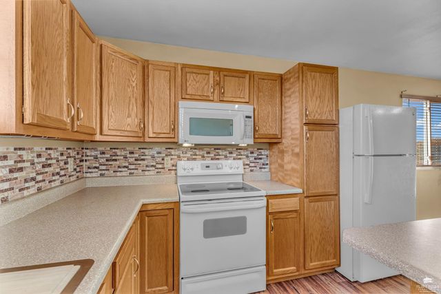 3002 Brookville Drive, Manhattan, KS 66502