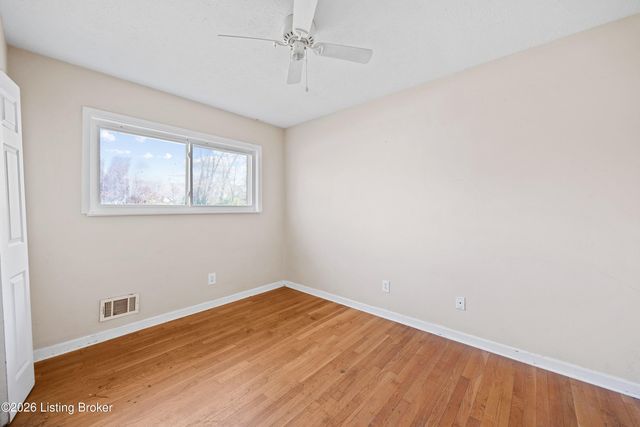 2507 Lamborne Blvd, Louisville, KY 40272