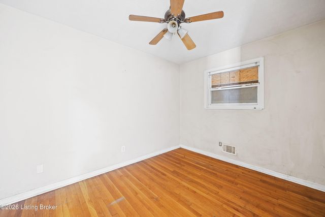 2507 Lamborne Blvd, Louisville, KY 40272