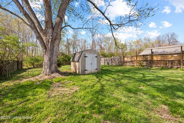 2507 Lamborne Blvd, Louisville, KY 40272