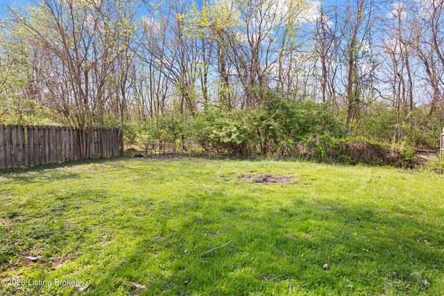 2507 Lamborne Blvd, Louisville, KY 40272