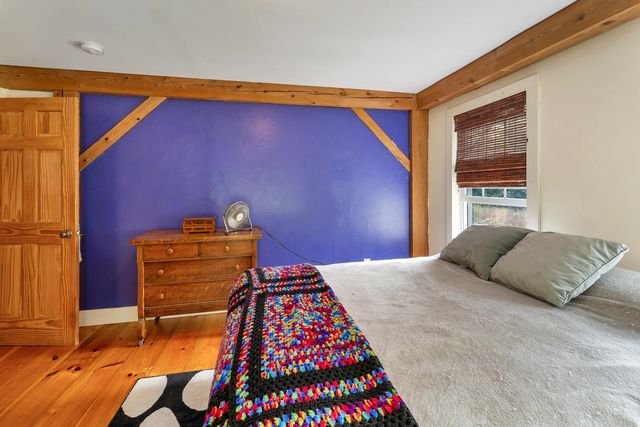 323 Governor Wentworth Highway, Tuftonboro, NH 03853