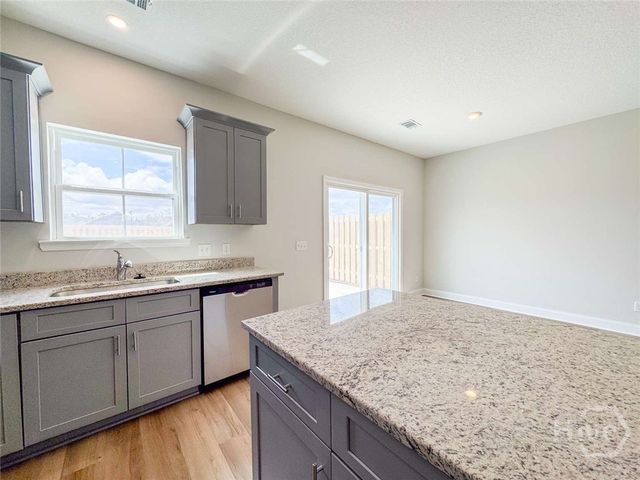 95 Heirloom Road, Hinesville, GA 31313