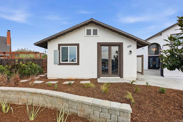 1668 1672 Spanish Oak Pl, El Cajon, CA 92019