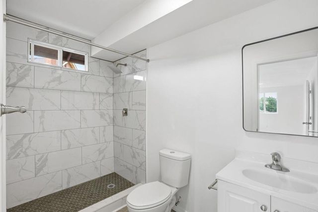 1668 1672 Spanish Oak Pl, El Cajon, CA 92019