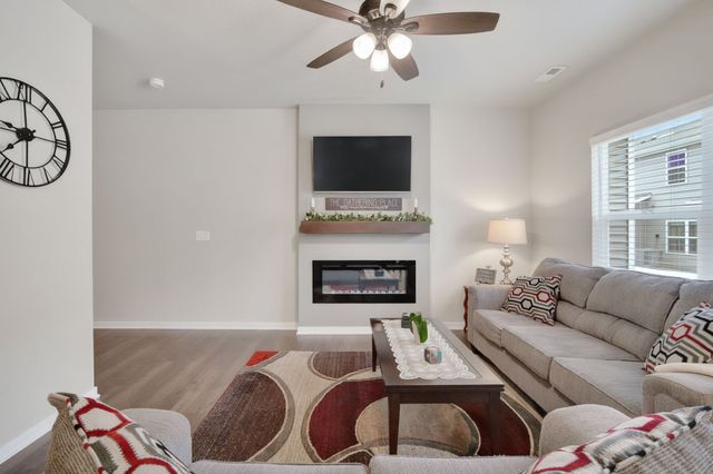 3318 NW Linwood Lane, Ankeny, IA 50023