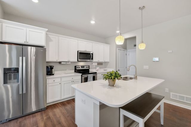 3318 NW Linwood Lane, Ankeny, IA 50023