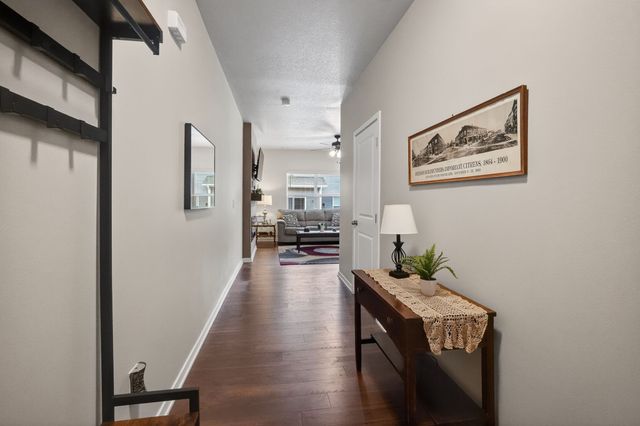 3318 NW Linwood Lane, Ankeny, IA 50023