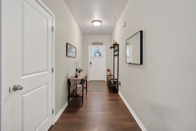 3318 NW Linwood Lane, Ankeny, IA 50023