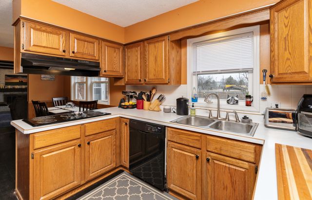 4501 Aurora Avenue, Des Moines, IA 50310