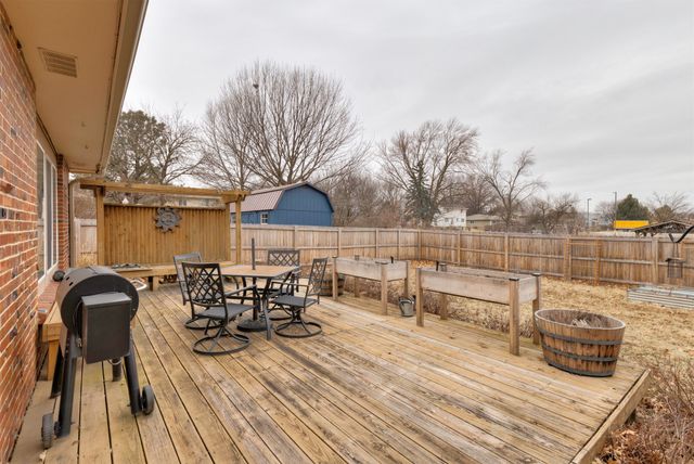 4501 Aurora Avenue, Des Moines, IA 50310