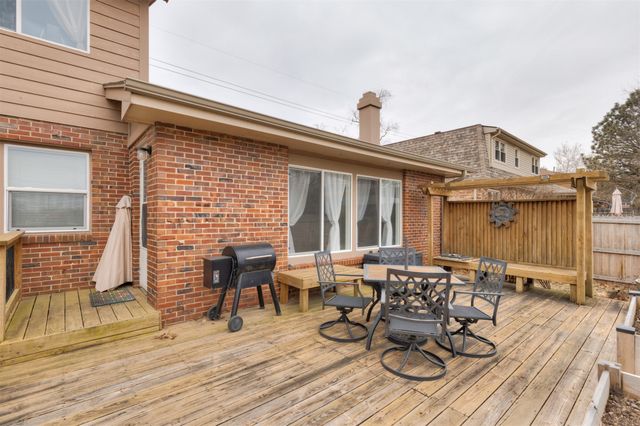 4501 Aurora Avenue, Des Moines, IA 50310