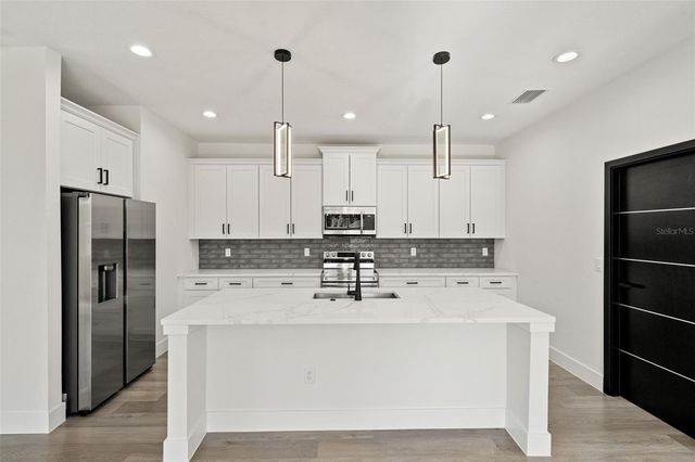 11810 N PROVIDENCE WAY, Citrus Springs, FL 34433