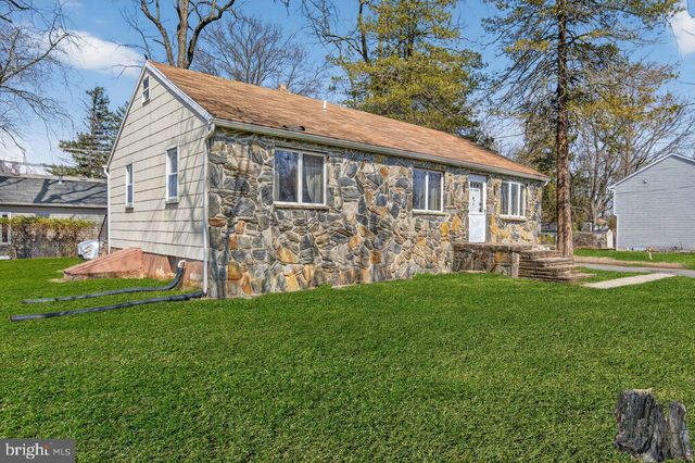 104 KING AVE, Ewing, NJ 08638