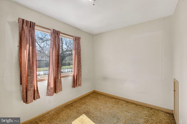 104 KING AVE, Ewing, NJ 08638