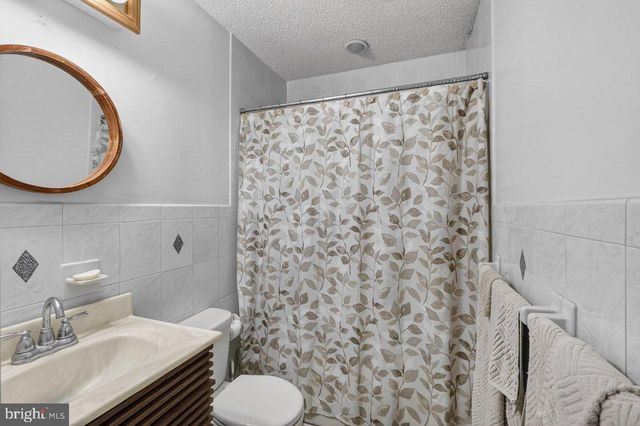 104 KING AVE, Ewing, NJ 08638