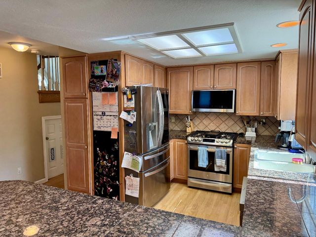 2304 Ridderkerk Cir, Modesto, CA 95356