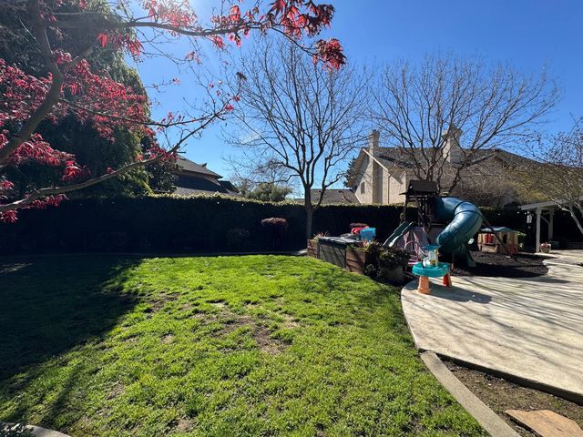 2304 Ridderkerk Cir, Modesto, CA 95356