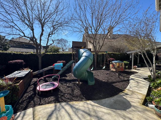 2304 Ridderkerk Cir, Modesto, CA 95356