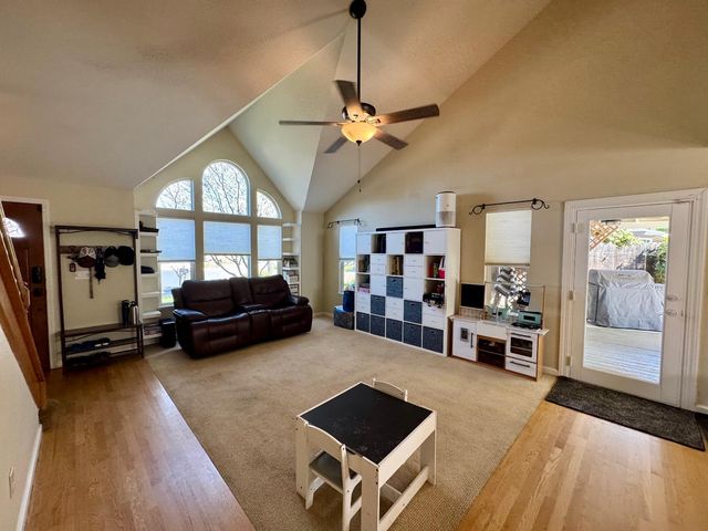 2304 Ridderkerk Cir, Modesto, CA 95356