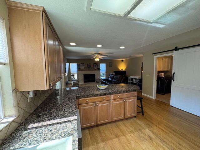 2304 Ridderkerk Cir, Modesto, CA 95356