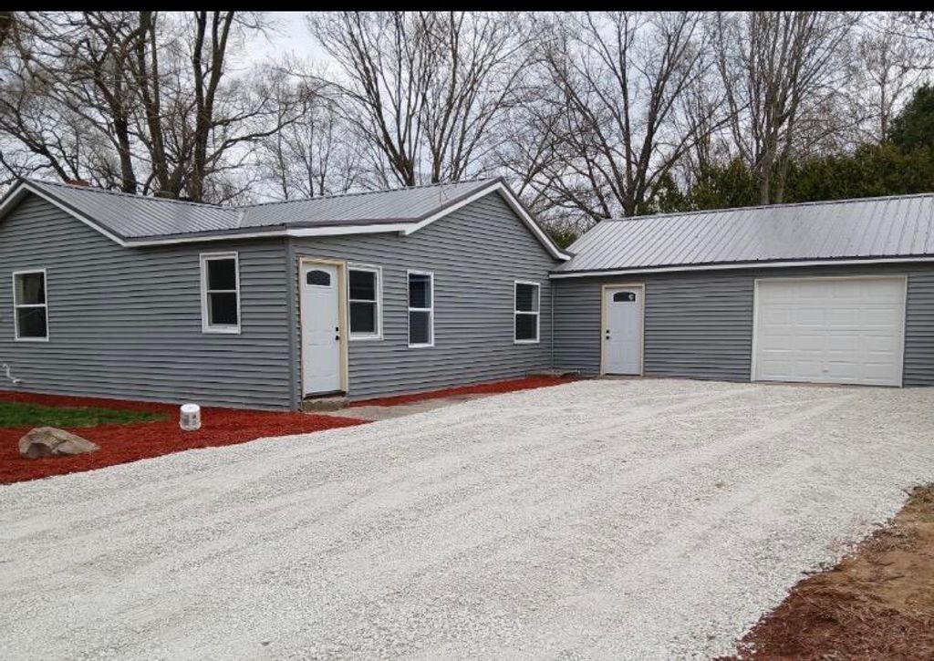 15962 River Street, White Pigeon Twp, MI 49099