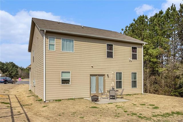 105 Mcentyre Court, Calhoun, GA 30701