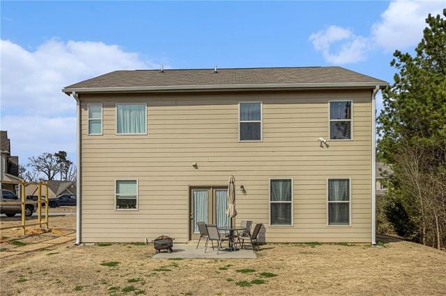 105 Mcentyre Court, Calhoun, GA 30701