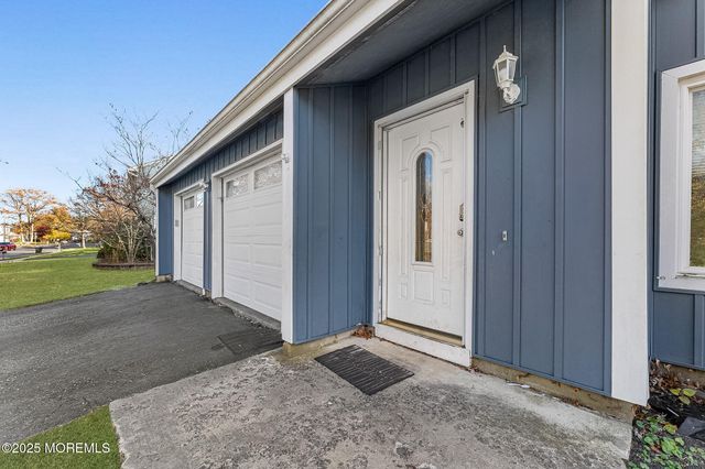 222 Liberty Bell Road, Toms River, NJ 08755