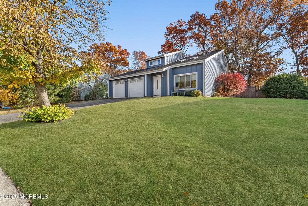 222 Liberty Bell Road, Toms River, NJ 08755