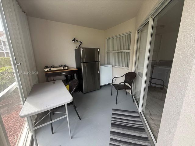 2203 SE 27th Drive 102A, Homestead, FL 33035
