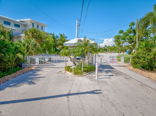 199 Stirrup Key Boulevard, Marathon, FL 33050