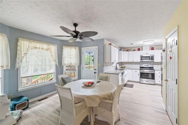 232 CLARKDELL Drive, Stockbridge, GA 30281