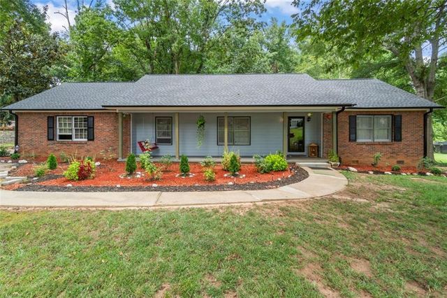 232 CLARKDELL Drive, Stockbridge, GA 30281