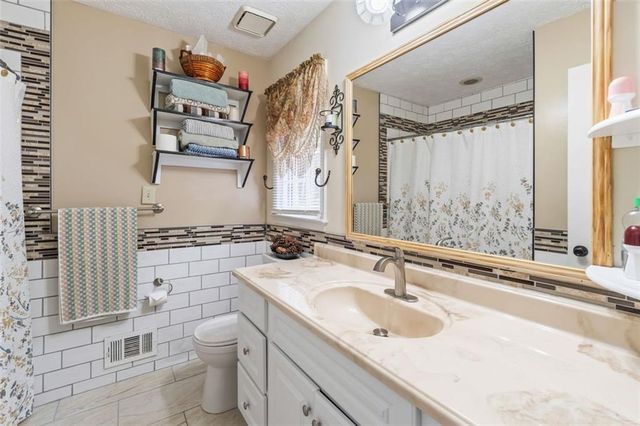 232 CLARKDELL Drive, Stockbridge, GA 30281